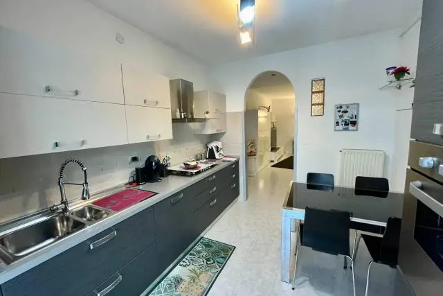 Apartament in {3}, Viale Trieste 7 - Photo 1