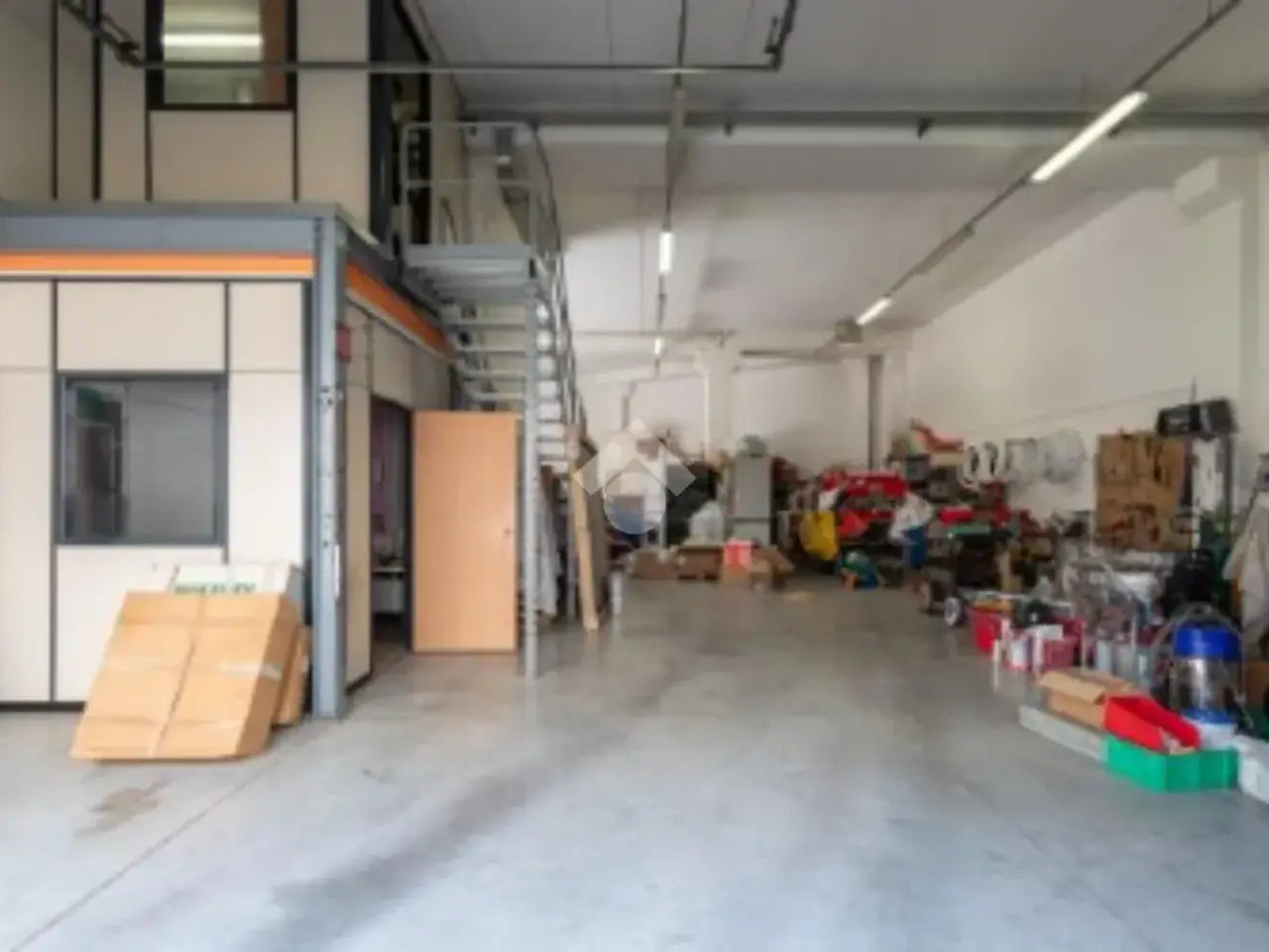 Magazzino in Via I' Maggio 8, Bussolengo, {3} - Foto 1