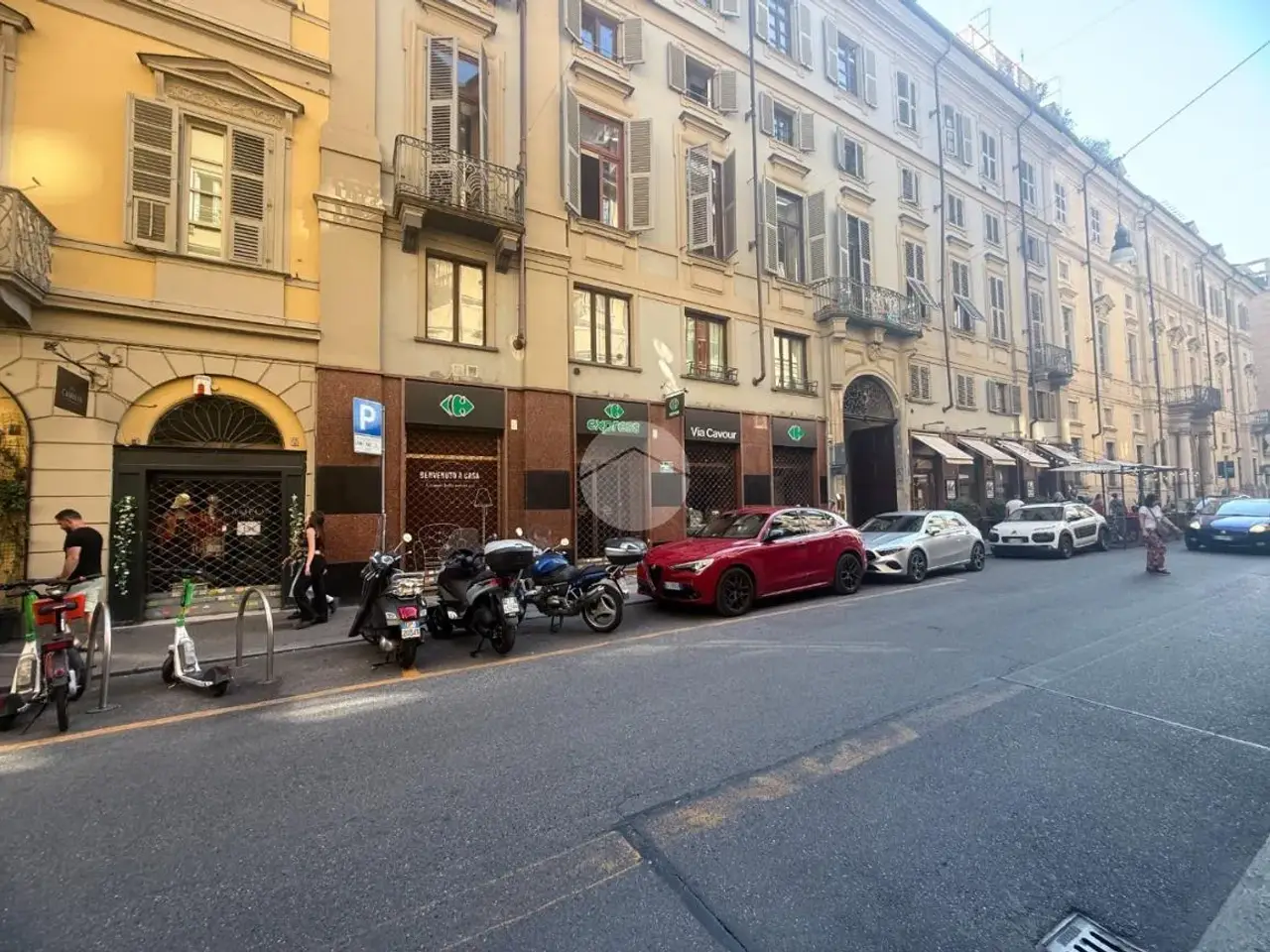 Negozio in Via Cavour 10, Torino, {3} - Foto 1