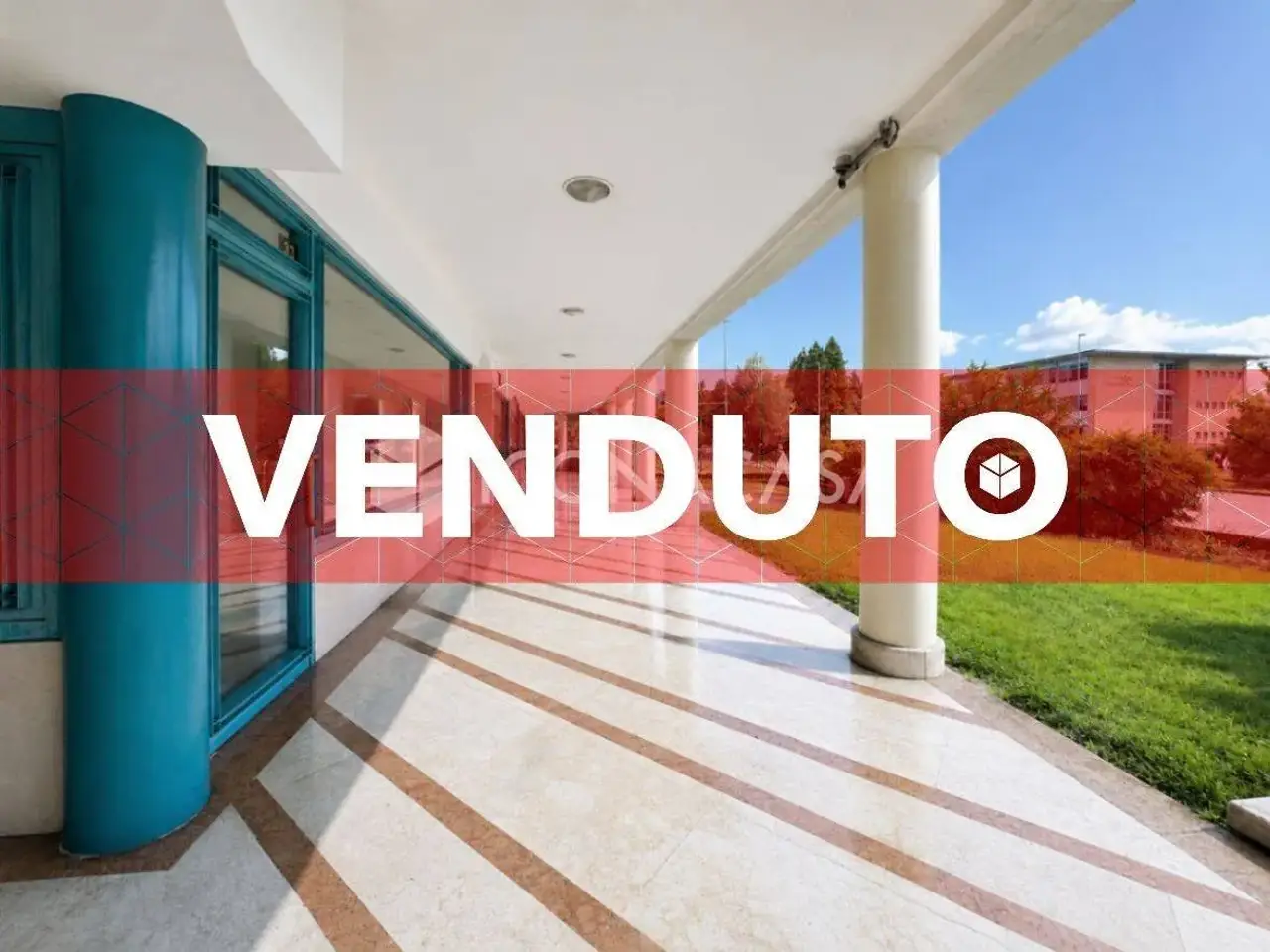 Negozio in Viale Ventinove Aprile 32, Schio, {3} - Foto 1