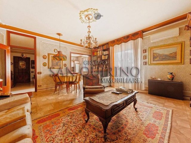 4-room flat in Via Enrico Toti 16, Mirandola - Photo 1