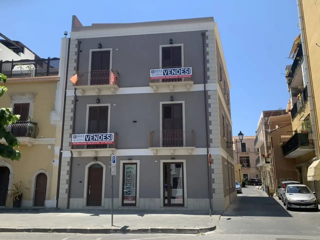 Palazzina commerciale in Via Antonino Cumbo Borgia 41, Milazzo, {3} - Foto 1