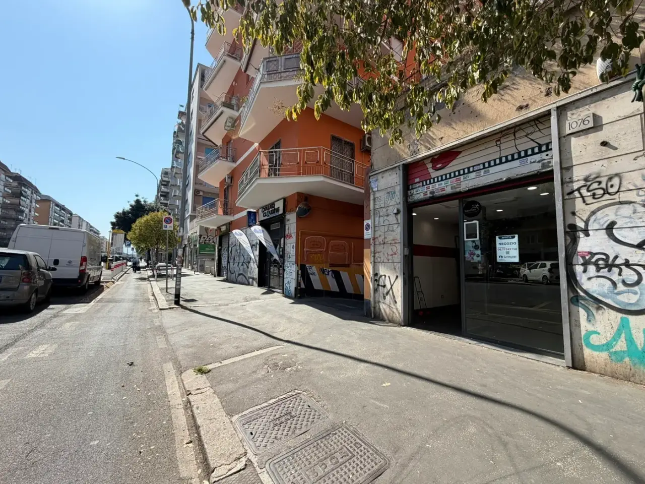 Negozio in Via Tuscolana 1076, Roma, {3} - Foto 2