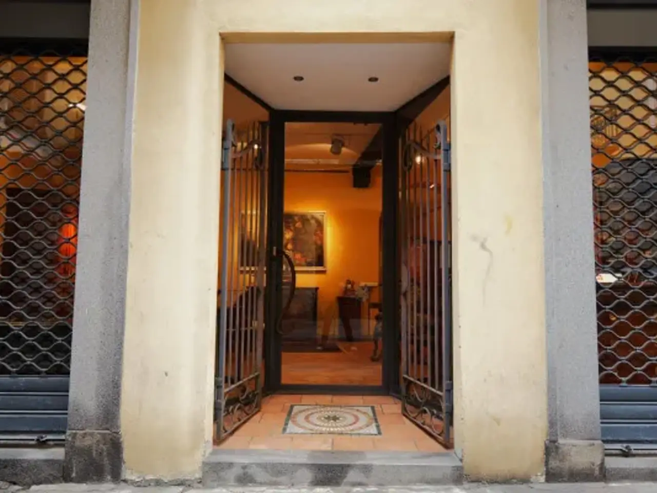 Negozio in Via Italia 63, Biella, {3} - Foto 2