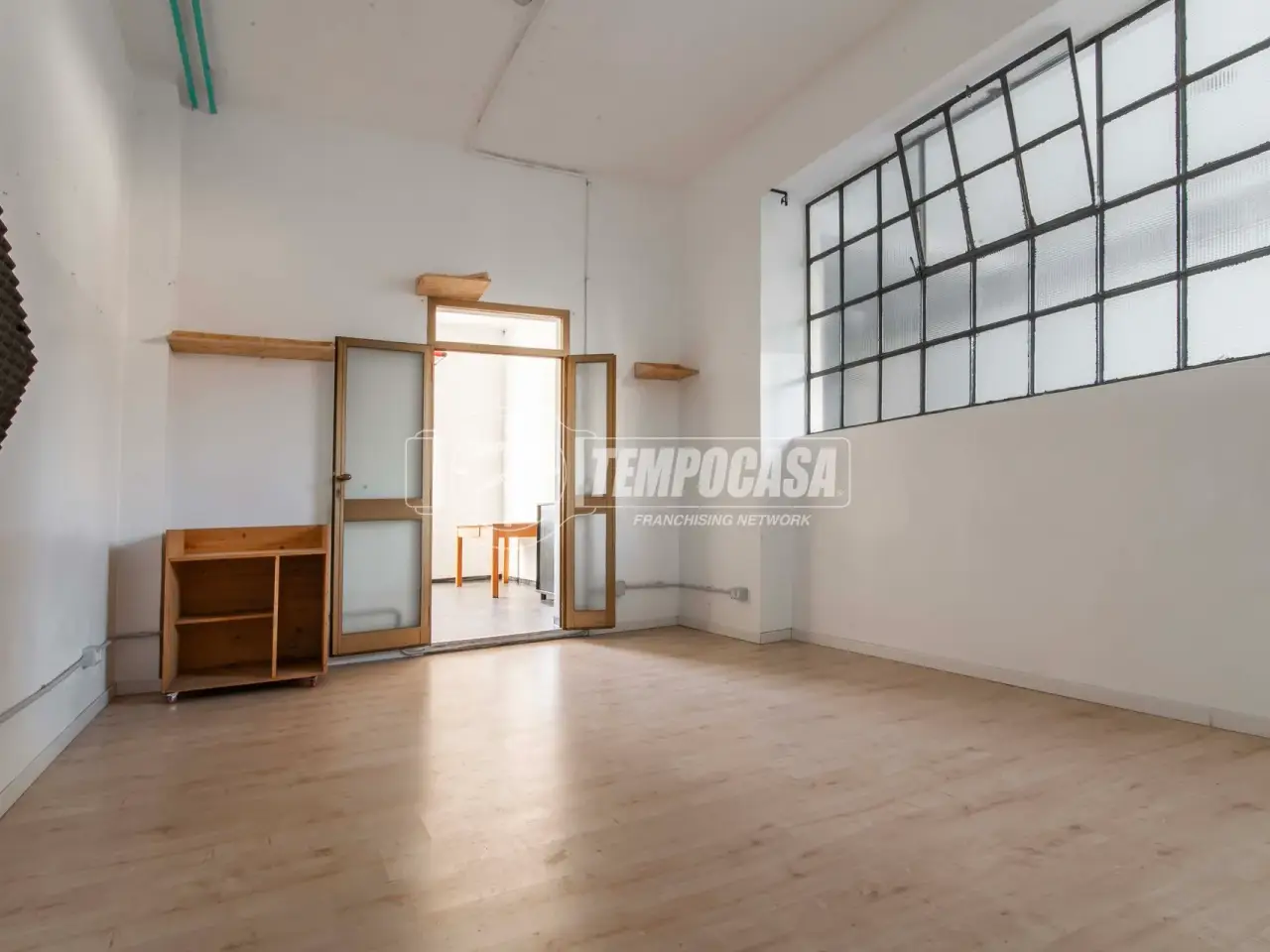Negozio in Via Don Luigi Monza 13, Saronno, {3} - Foto 1