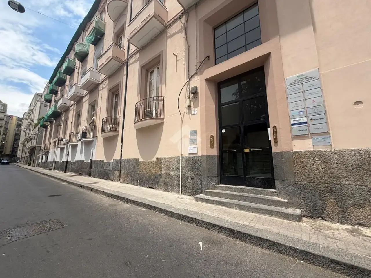 Ufficio in Via Francesco Riso 78, Catania, {3} - Foto 1