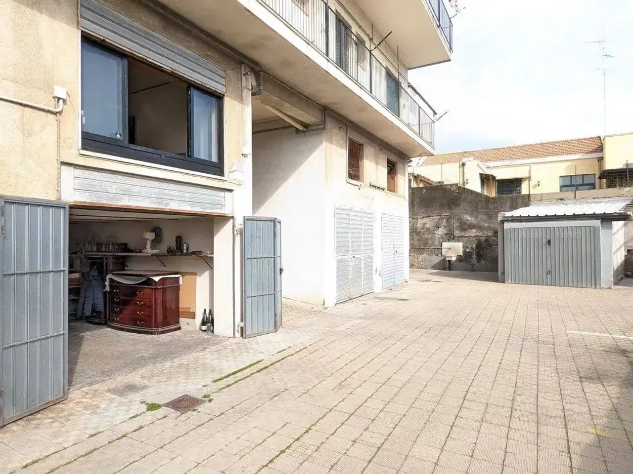 Parcheggio chiuso in Via Giovanni Verga S.N.C., Acireale, {3} - Foto 1