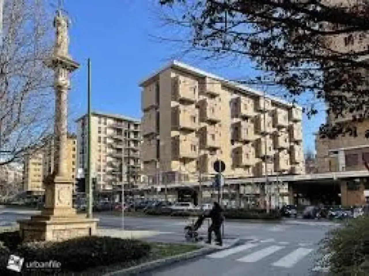 Negozio in Via Luigi Sacco, Milano, {3} - Foto 1