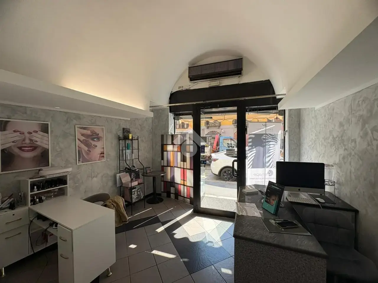 Negozio in Corso di Porta Romana, Milano, {3} - Foto 1