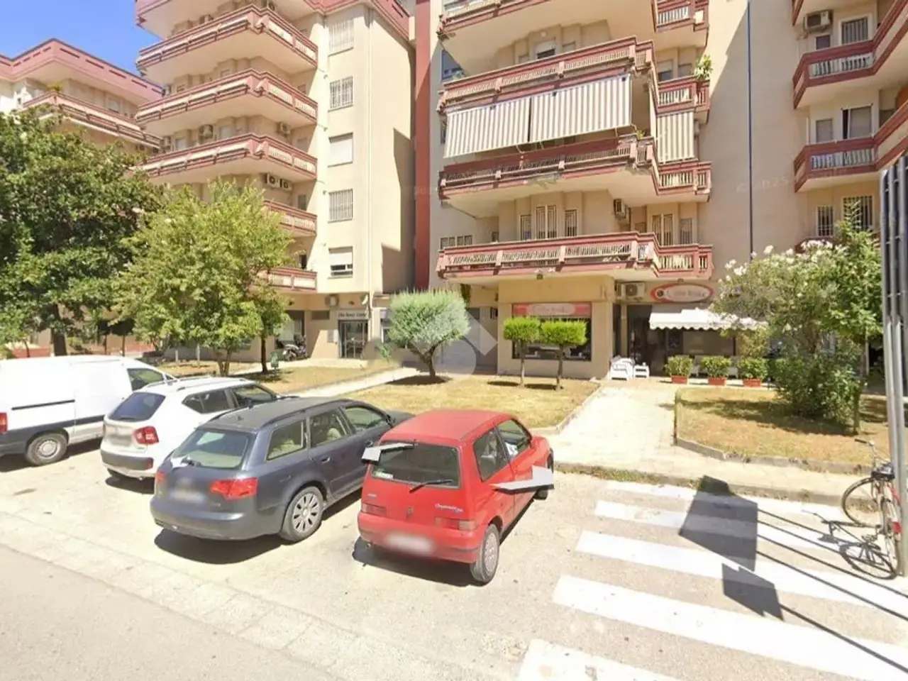 Negozio in V Via Avezzana 46, Santa Maria Capua Vetere, {3} - Foto 2