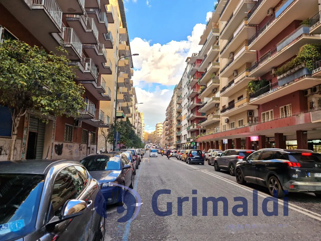 Parcheggio chiuso in , Napoli, {3} - Foto 1
