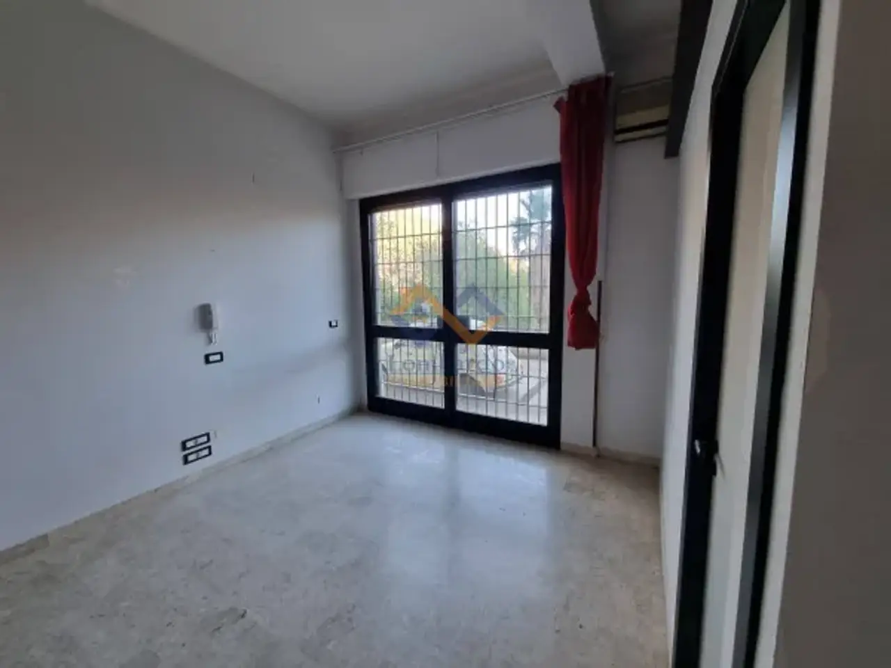 Negozio in Via John Fitzgerald Kennedy, Castellammare Del Golfo, {3} - Foto 1