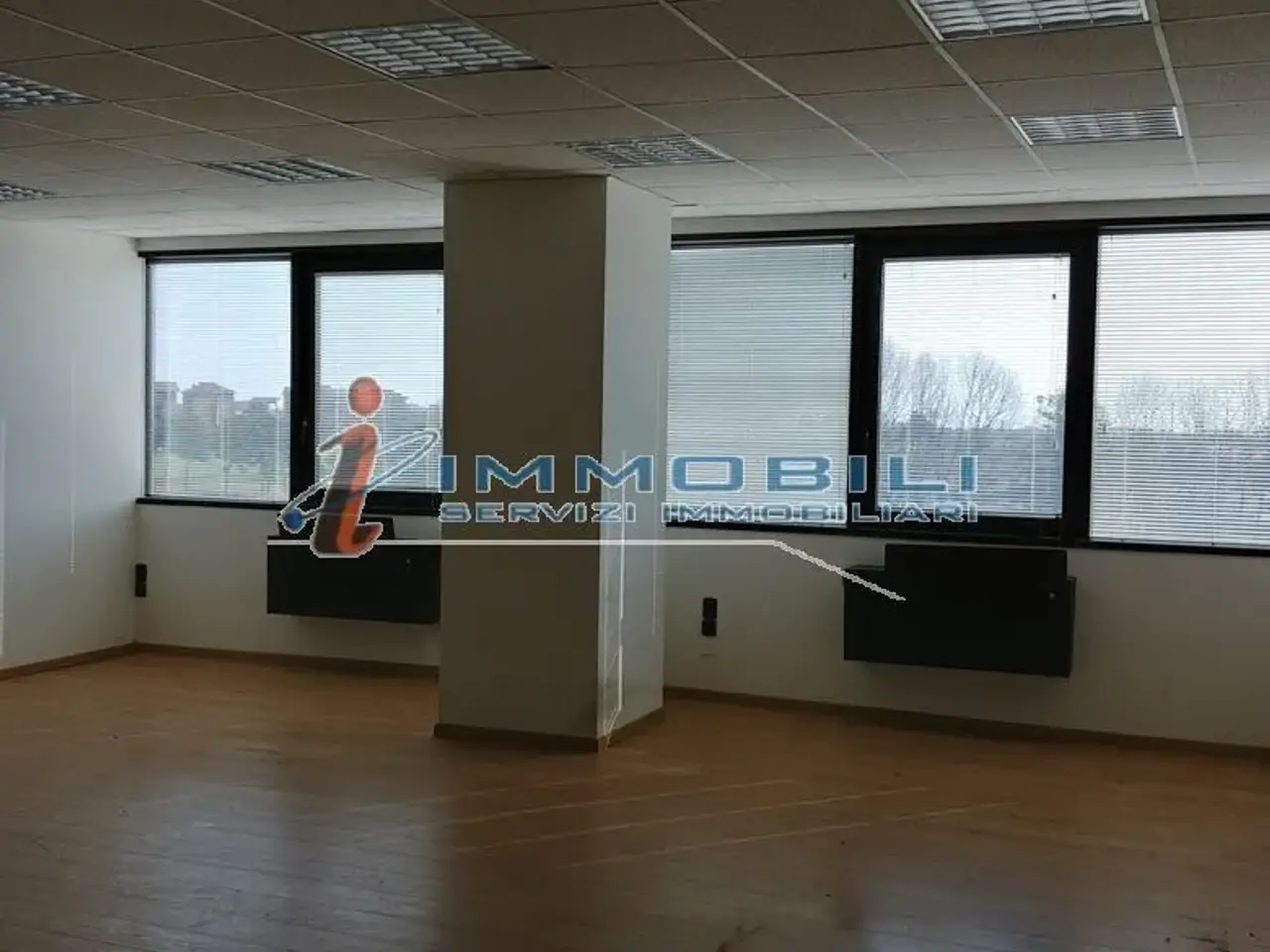 Ufficio in Via Bartolomeo Colleoni, Agrate Brianza, {3} - Foto 2