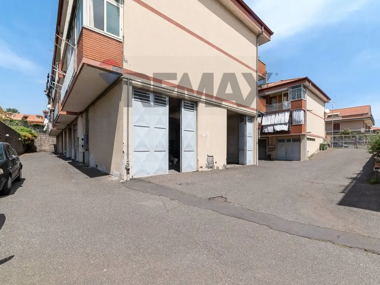 Magazzino in Via Nocilla 105/B, Aci Sant'Antonio, {3} - Foto 1