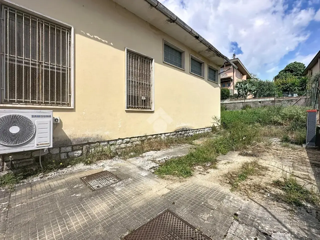 Magazzino in Via Martiri della Libertà 85, Buti, {3} - Foto 1
