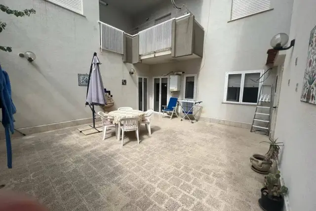 3-room flat in Via Duca della Grazia, Santa Flavia - Photo 1