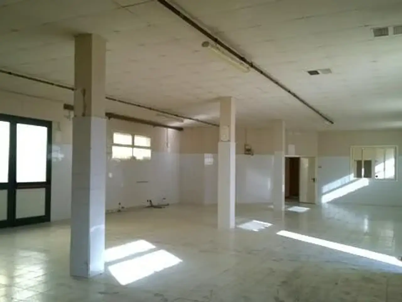 Laboratorio in , Ponsacco, {3} - Foto 1