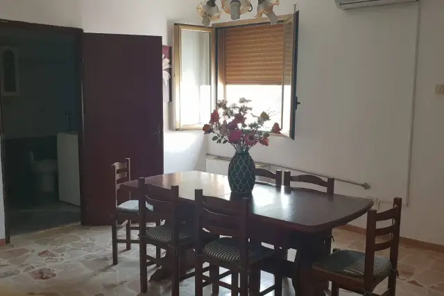 4-room flat in Via Giallonghi, Castelvetrano - Photo 1