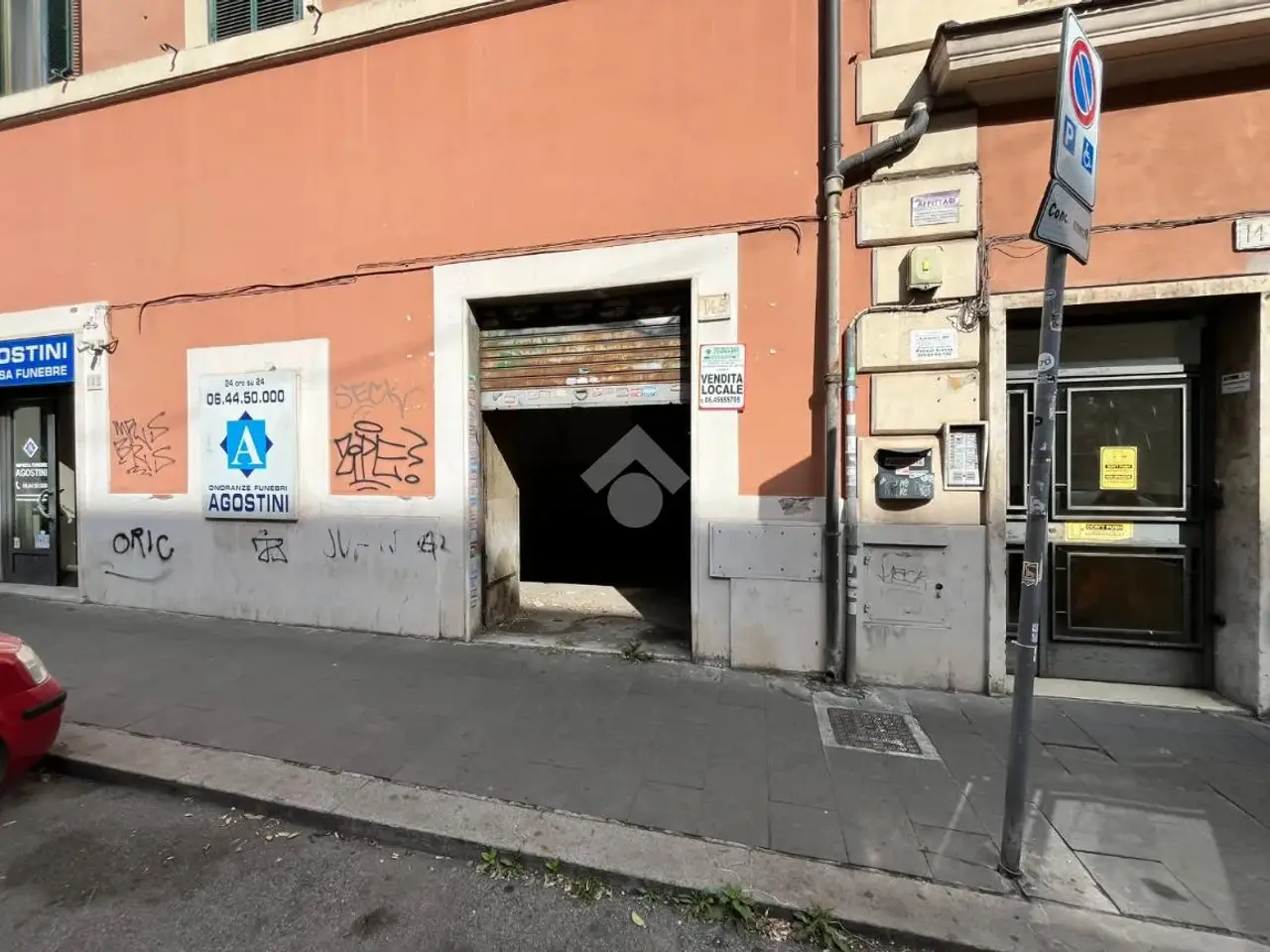 Negozio in Via Tiburtina 145, Roma, {3} - Foto 2