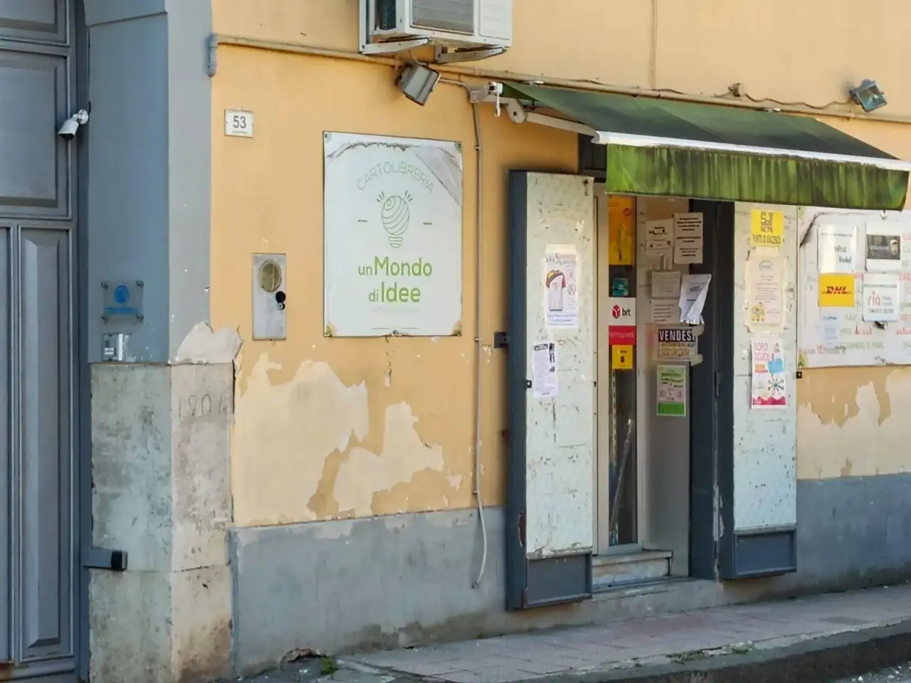 Negozio in Via Achille Grandi 55, Santa Maria Capua Vetere, {3} - Foto 2