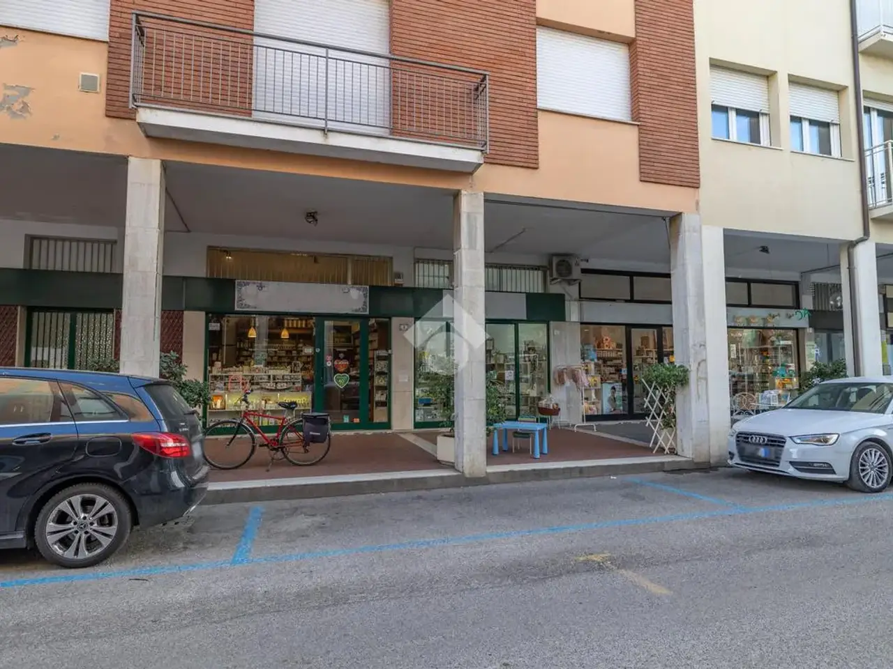 Negozio in Via Bertoni 1, Cervia, {3} - Foto 2