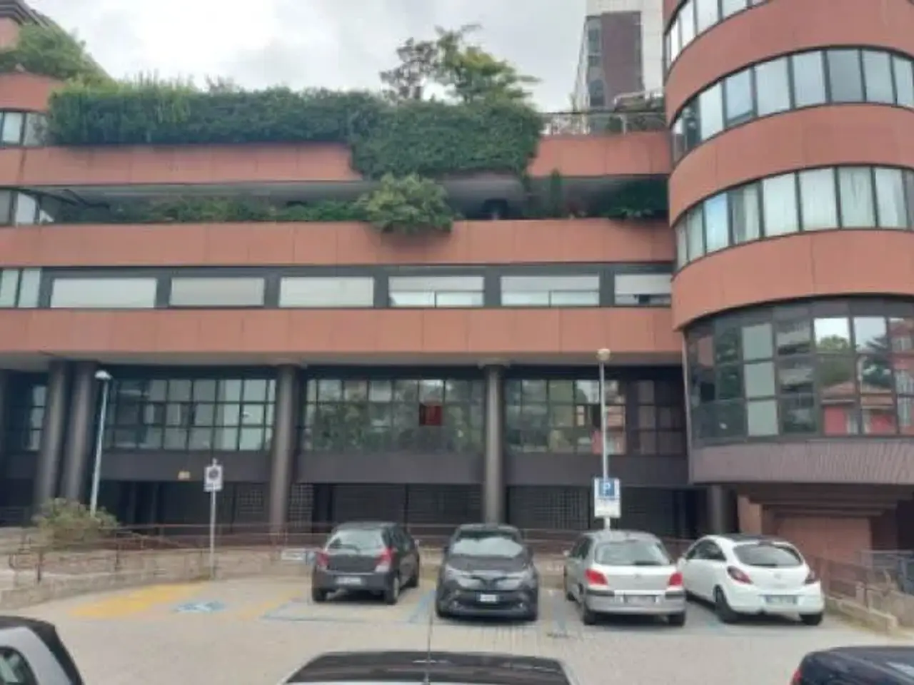 Ufficio in Via  Alberto da Giussano, Legnano, {3} - Foto 1