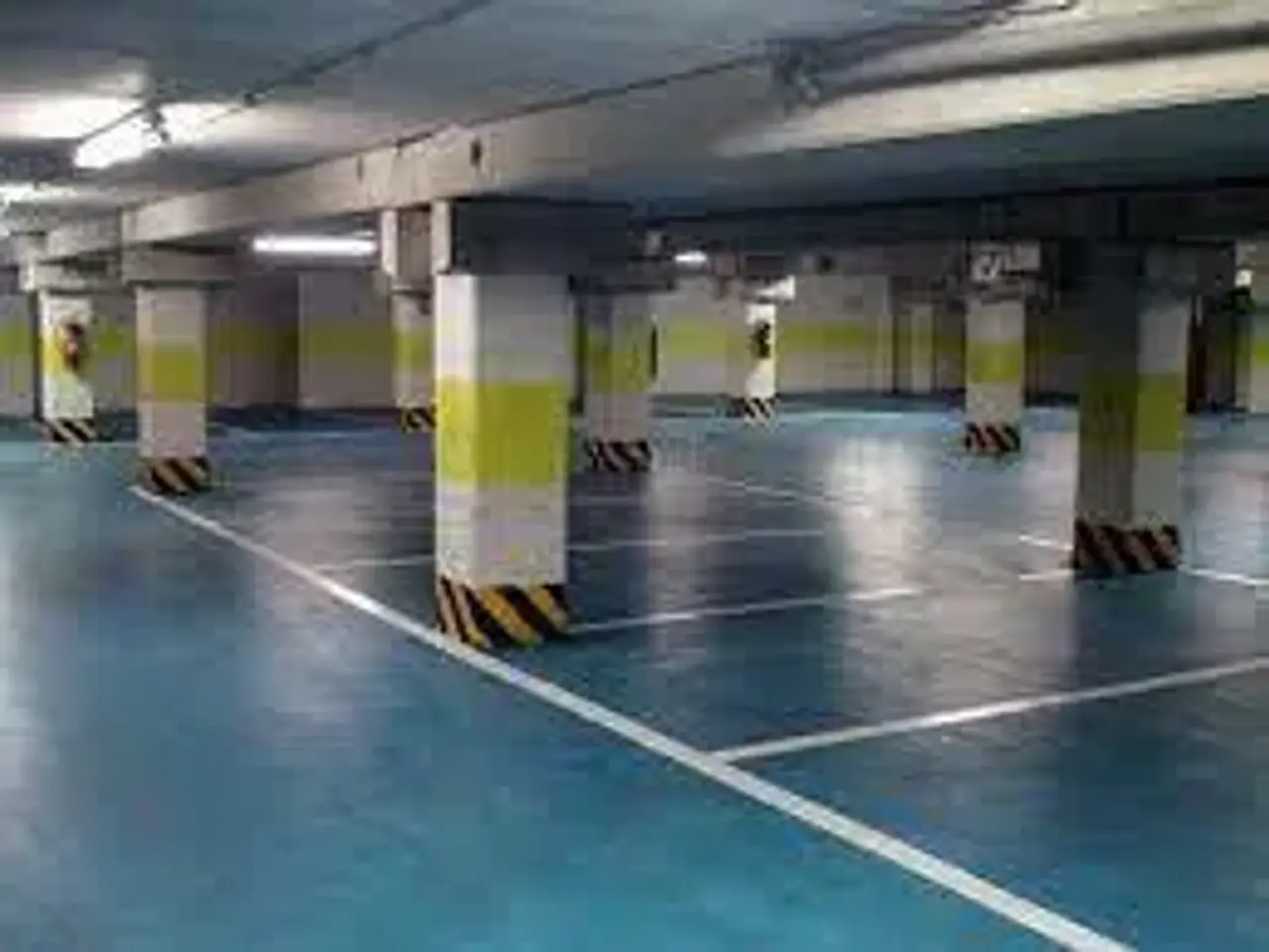 Parcheggio chiuso in , Padova, {3} - Foto 1