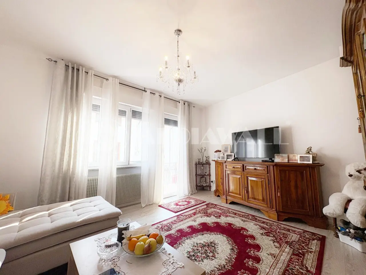 Palazzina commerciale in , Cordenons, {3} - Foto 1