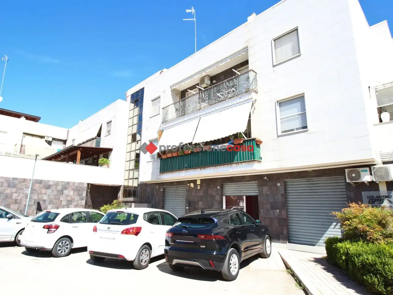 Negozio in Viale degli Artigiani 23, Foggia, {3} - Foto 1