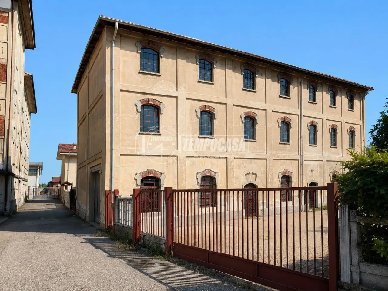 Magazzino in , Galliate, {3} - Foto 1