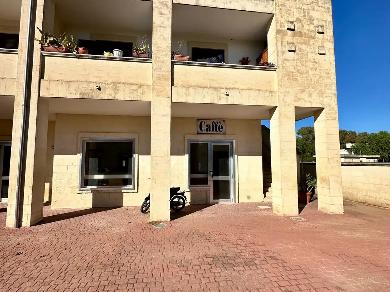 Bar - Ristorante in Via Tratturello Pineto, Castellaneta, {3} - Foto 2