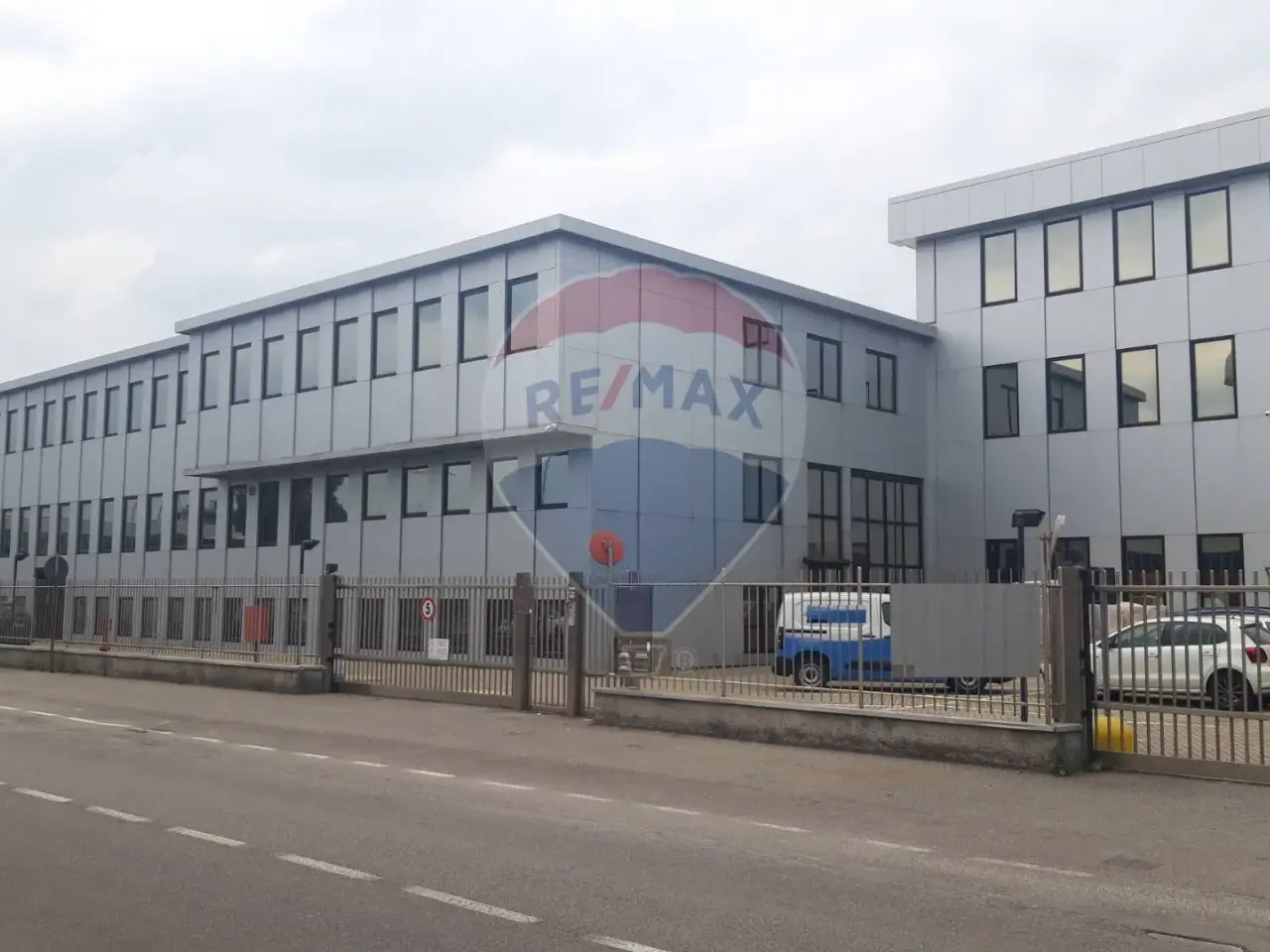 Ufficio in Via Archimede 42, Agrate Brianza, {3} - Foto 2