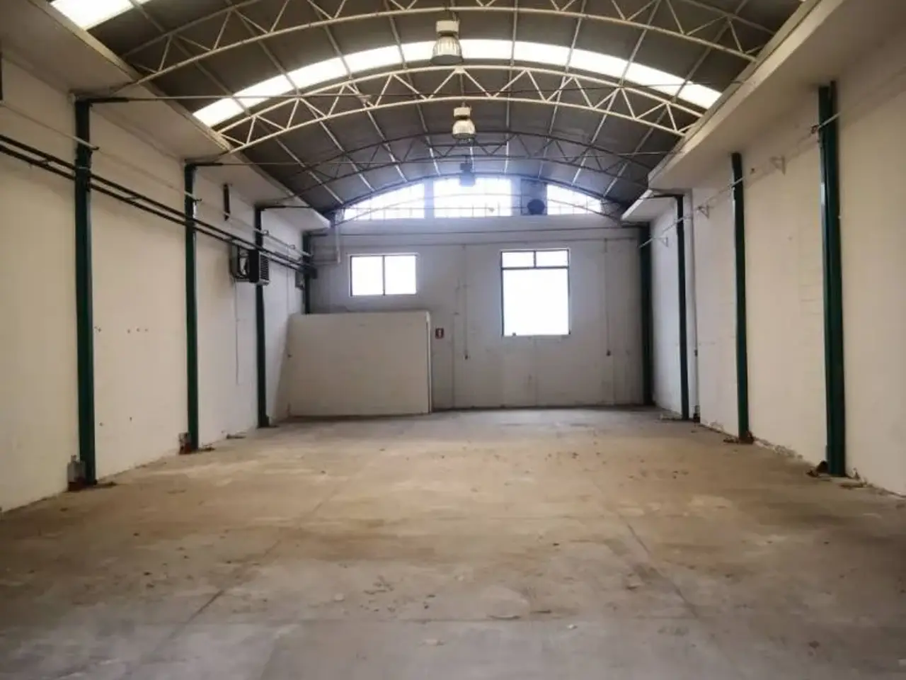 Magazzino in Via Grigna 13 Cesano Maderno, Cesano Maderno, {3} - Foto 2