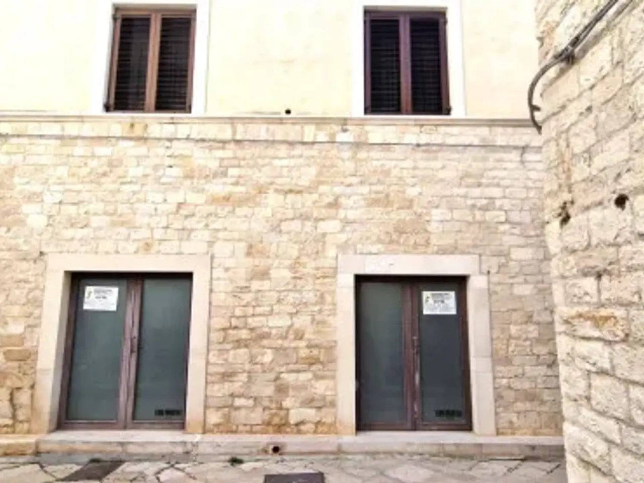 Negozio in Via La Giudea, Trani, {3} - Foto 2