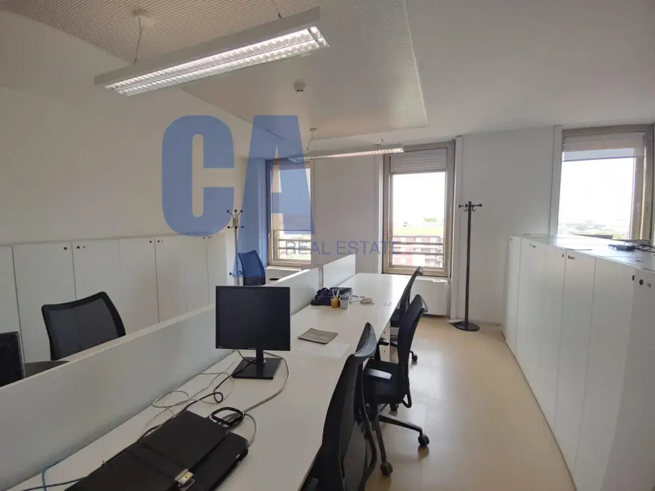 Ufficio in Piazza Monte Titano, Milano, {3} - Foto 1