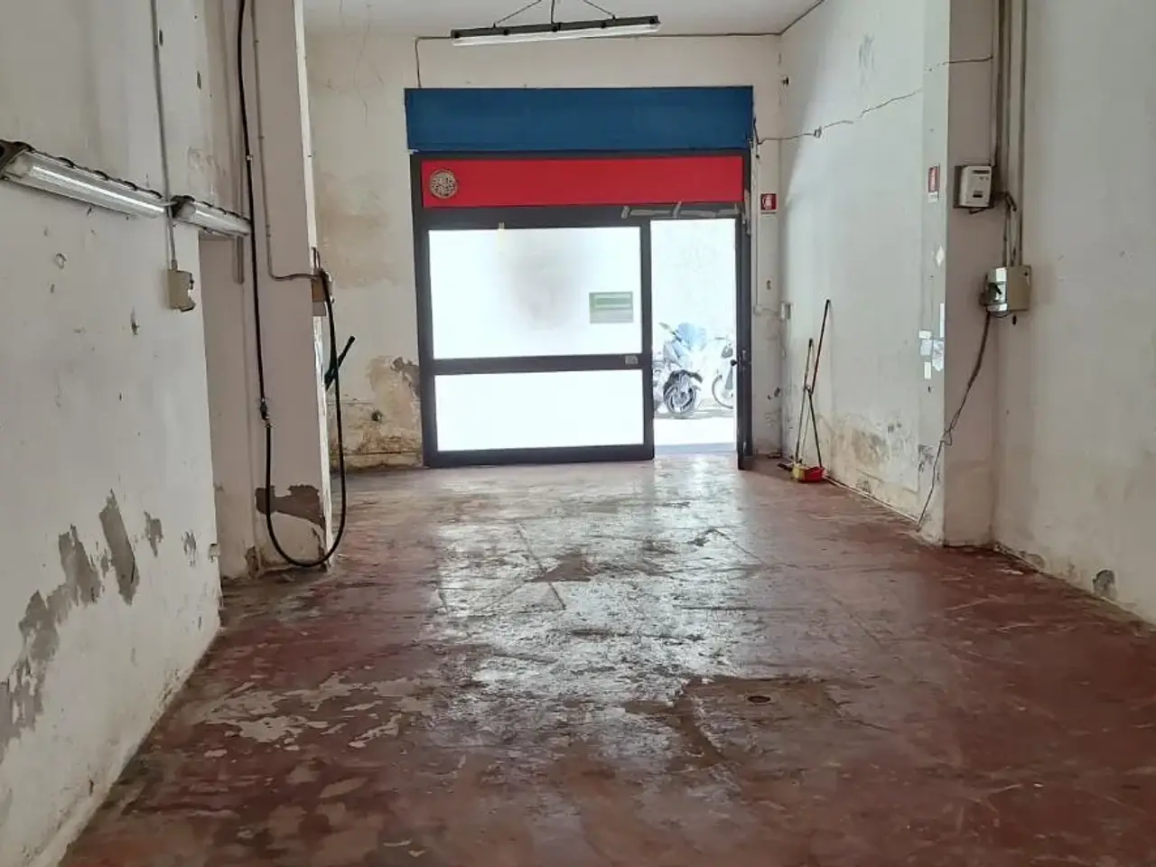 Negozio in , Livorno, {3} - Foto 2