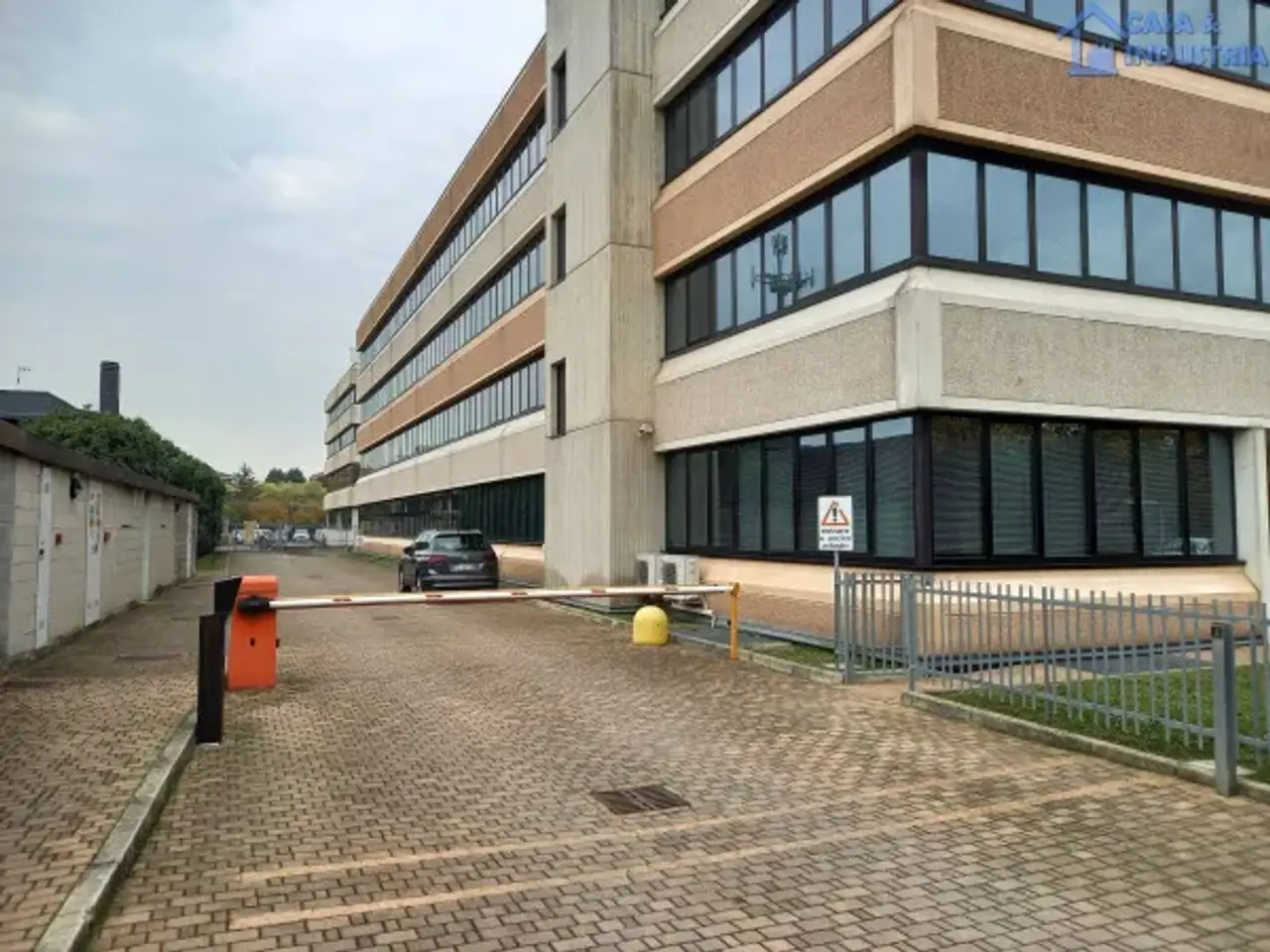 Ufficio in Via Luigi Cadorna, Vimodrone, {3} - Foto 2