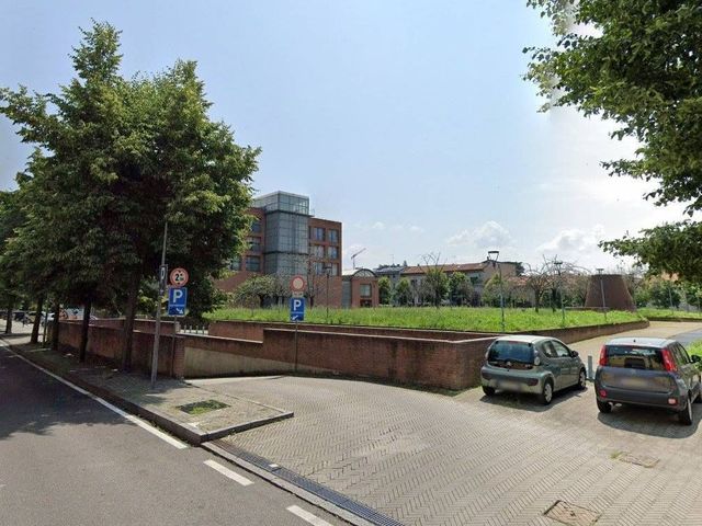 Car parking slot in Via Andrea Appiani, Seregno - Photo 1