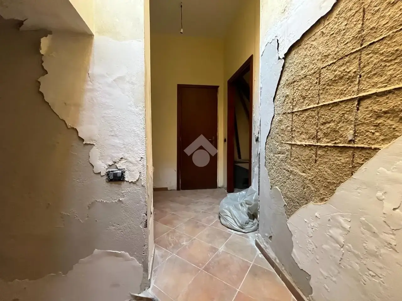 Magazzino in Cantina Via Santa Maria dei Greci, Agrigento, {3} - Foto 2