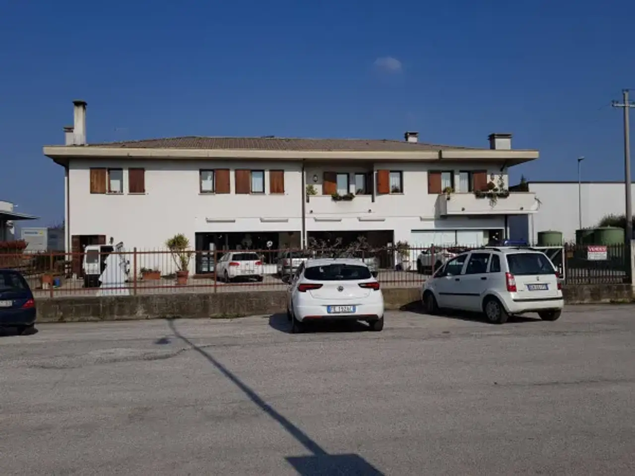 Negozio in , Bassano Del Grappa, {3} - Foto 1