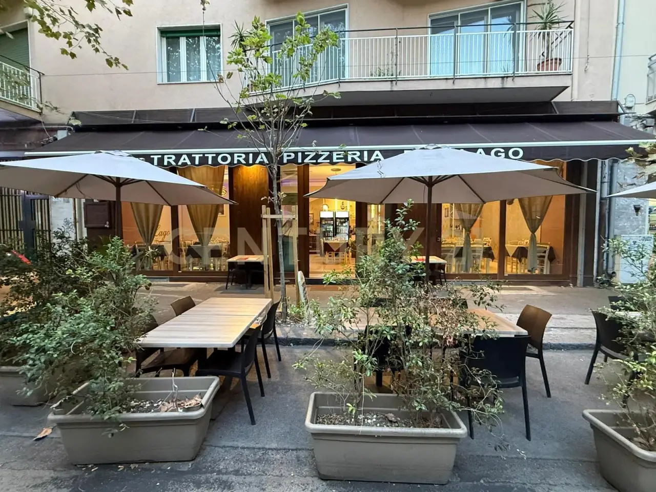 Negozio in Via Lago di Nicito 23, Catania, {3} - Foto 2