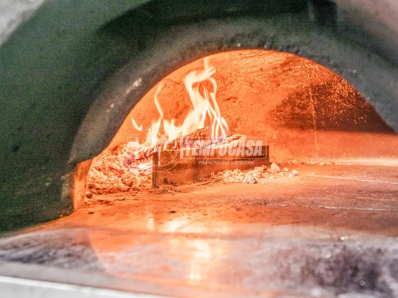 Pizzeria in Via Solferino, Medesano, {3} - Foto 2