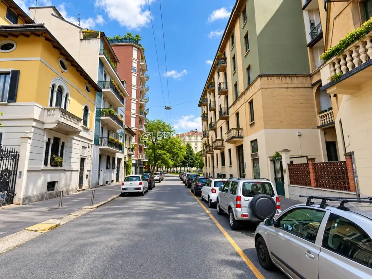 Magazzino in Via Sansovino 18, Milano, {3} - Foto 2