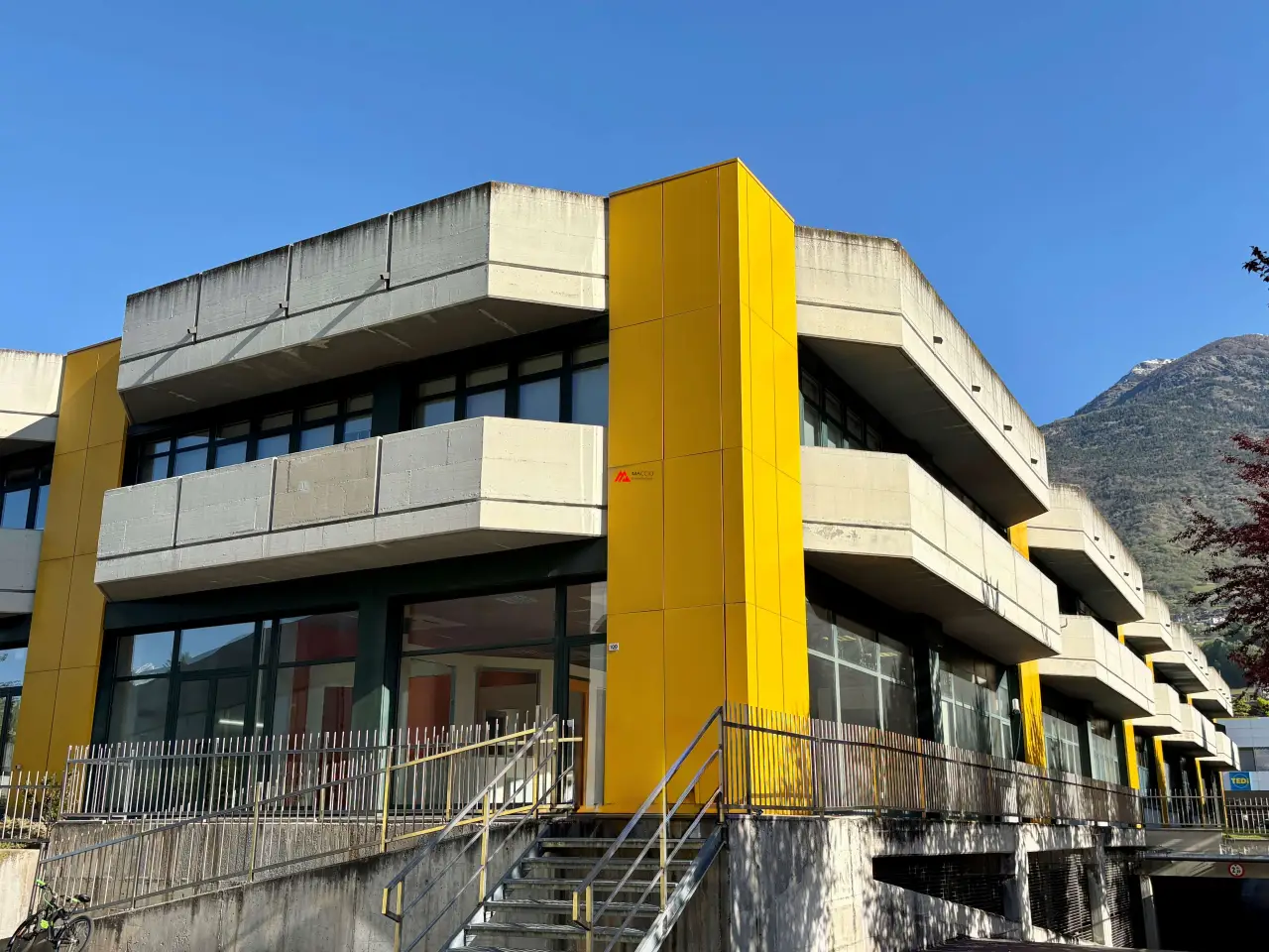 Ufficio in Rue De La MaladièRe 90, Saint Christophe, {3} - Foto 1