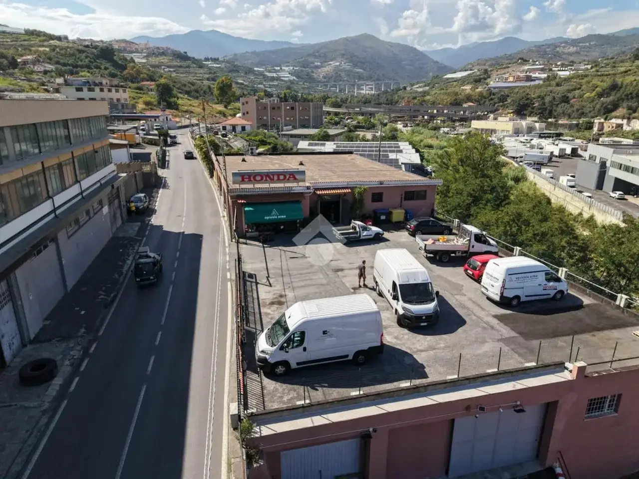 Capannone in Via Armea 86, Sanremo, {3} - Foto 1