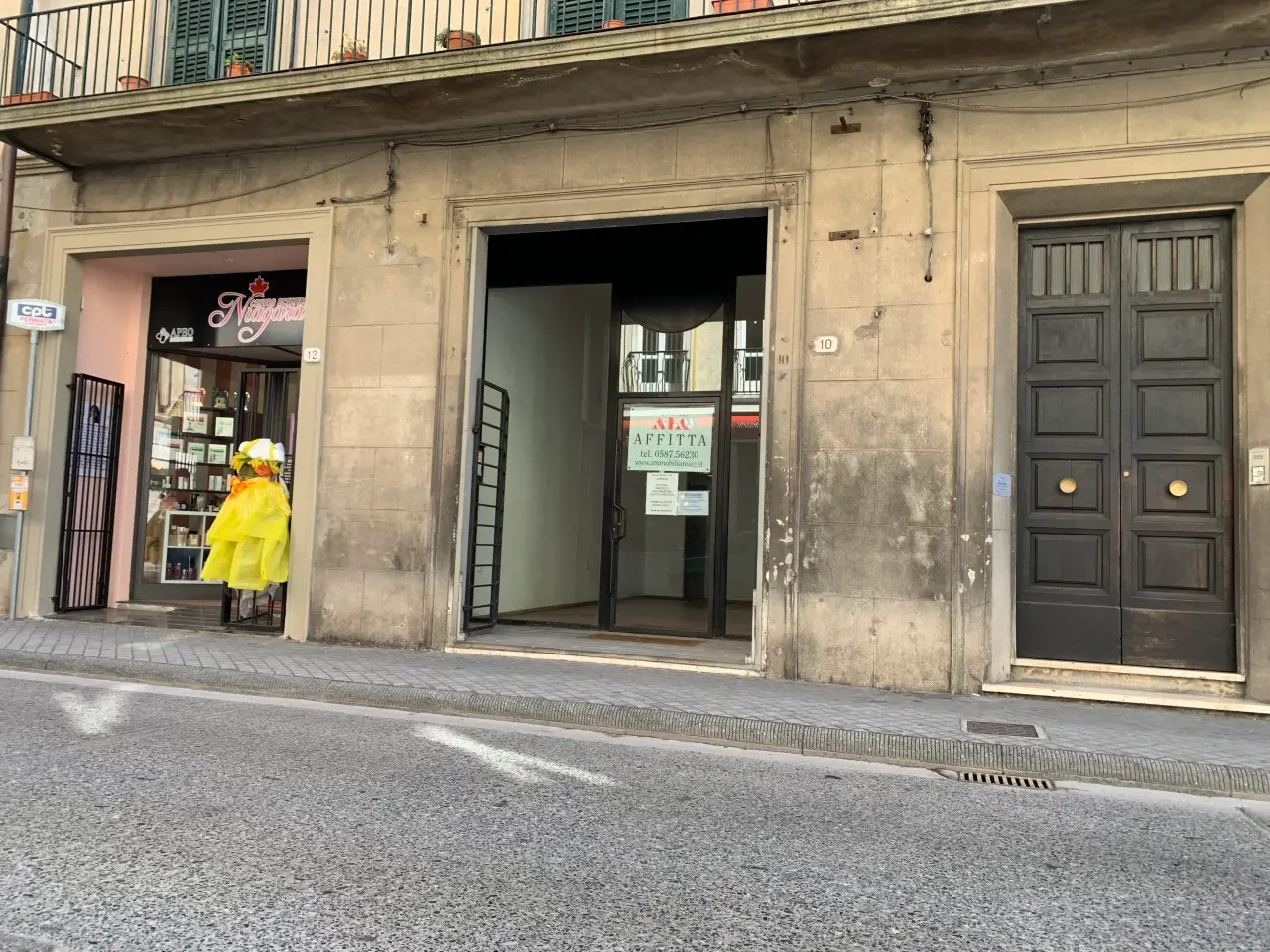 Negozio in Via I° Maggio, Pontedera, {3} - Foto 1