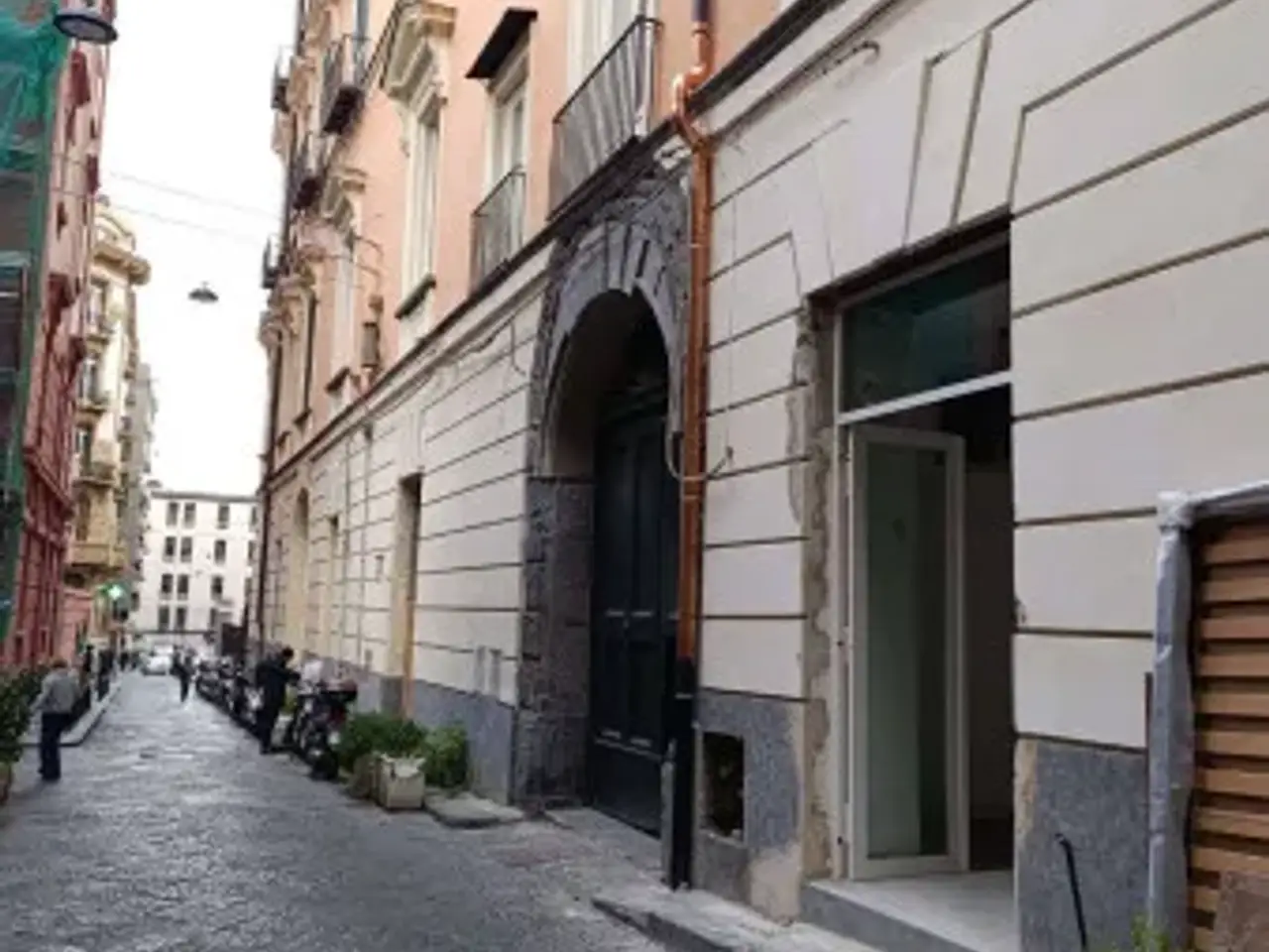 Negozio in Vico Vasto a Chiaia, Napoli, {3} - Foto 2