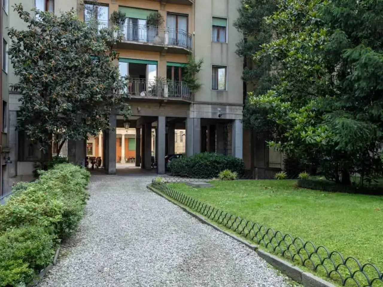 Ufficio in Via Cappuccio, Milano, {3} - Foto 1