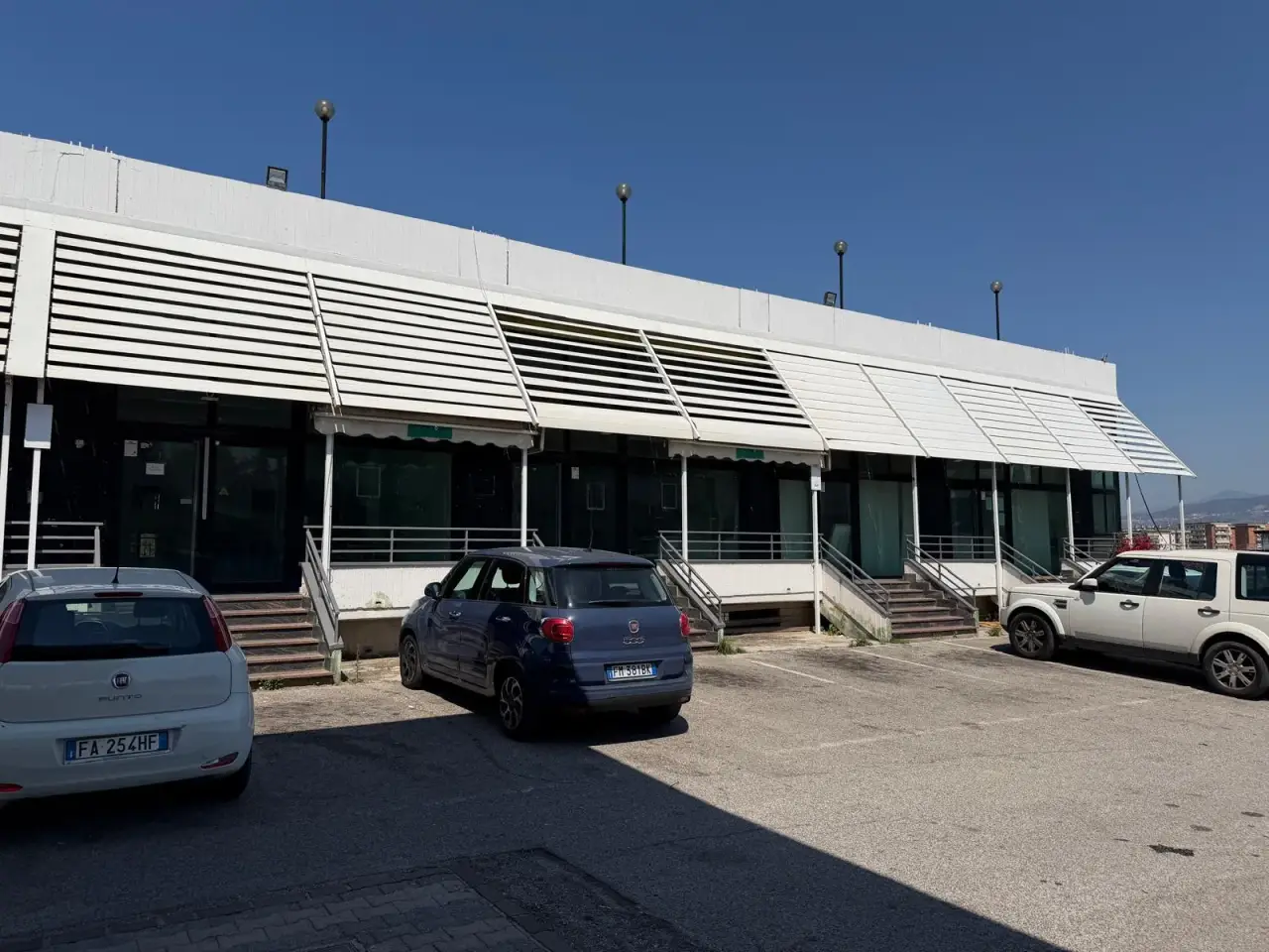Negozio in Ss18, Battipaglia, {3} - Foto 1