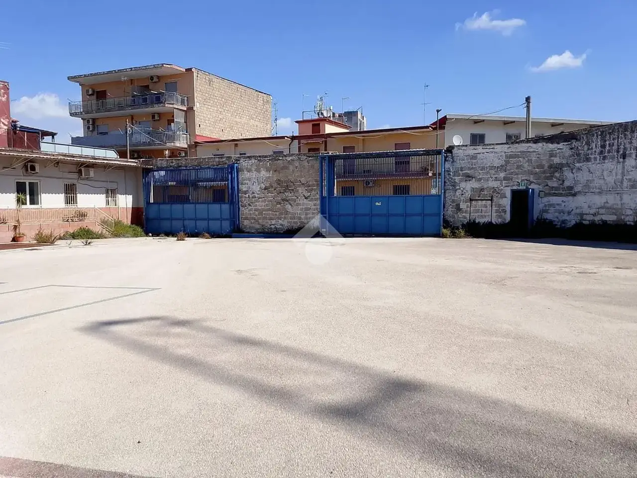 Magazzino in Via Riccardo Pascale 13, Napoli, {3} - Foto 1